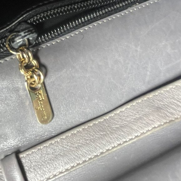 VTG Salvatore Ferragamo Leather Snakeskin Purse - Picture 14 of 16